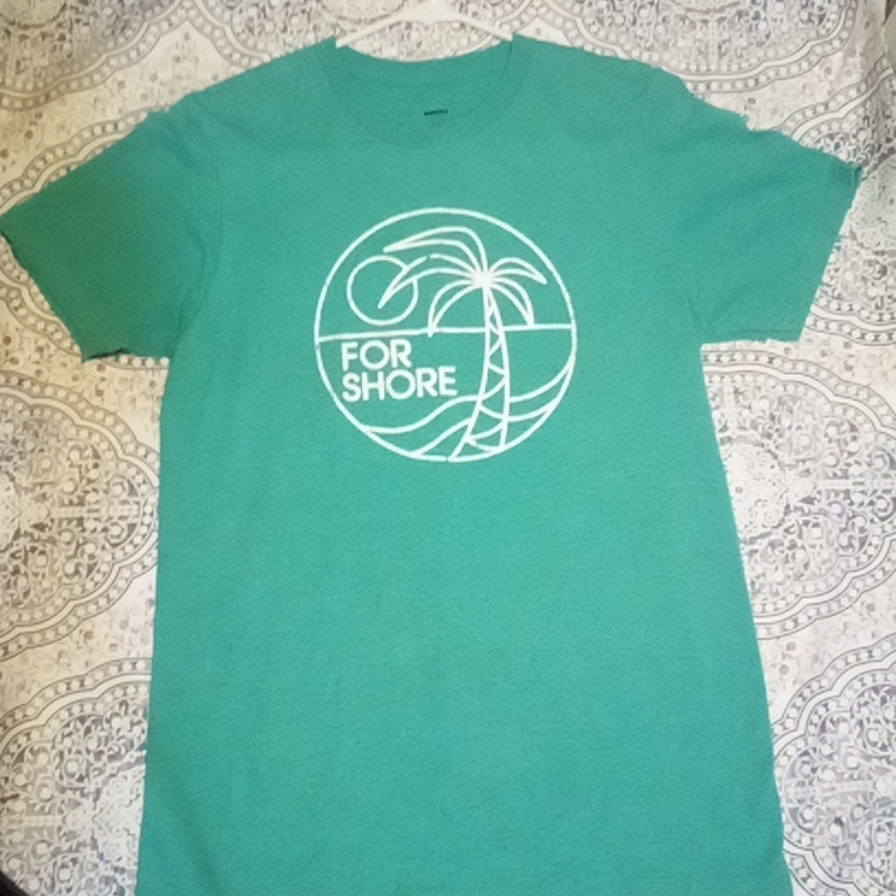 Beach graphic shirt